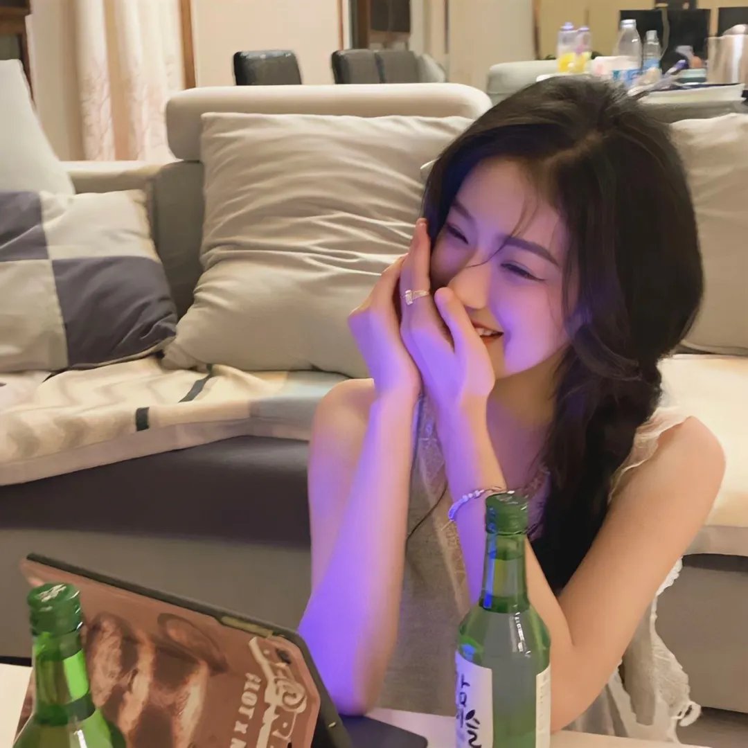 家政妇看见了!